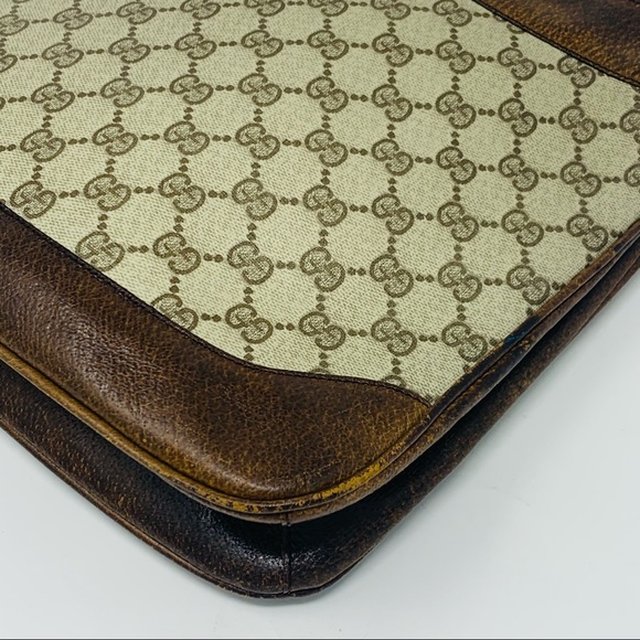 GUCCI AUTHENTIC VINTAGE MONOGRAMMED PURSE - Picture 9 of 10